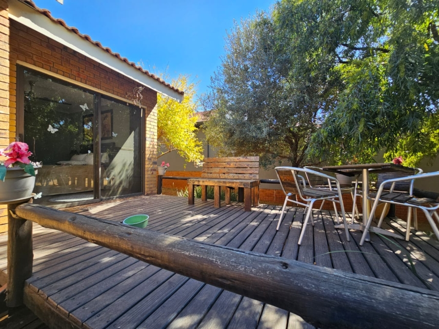 3 Bedroom Property for Sale in Buffelspoort Eco Estate North West